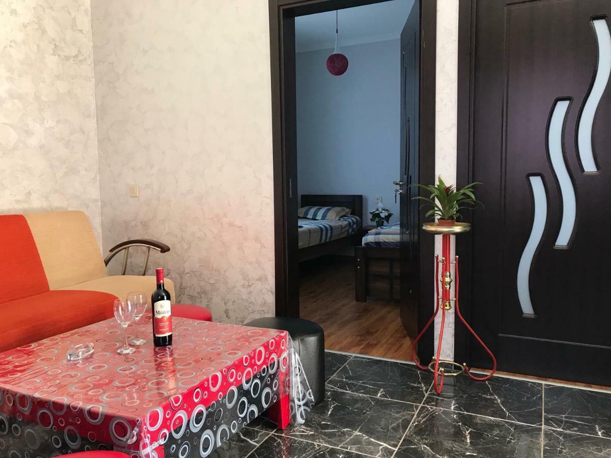 Guest House Chexovi 24 コブレチ エクステリア 写真