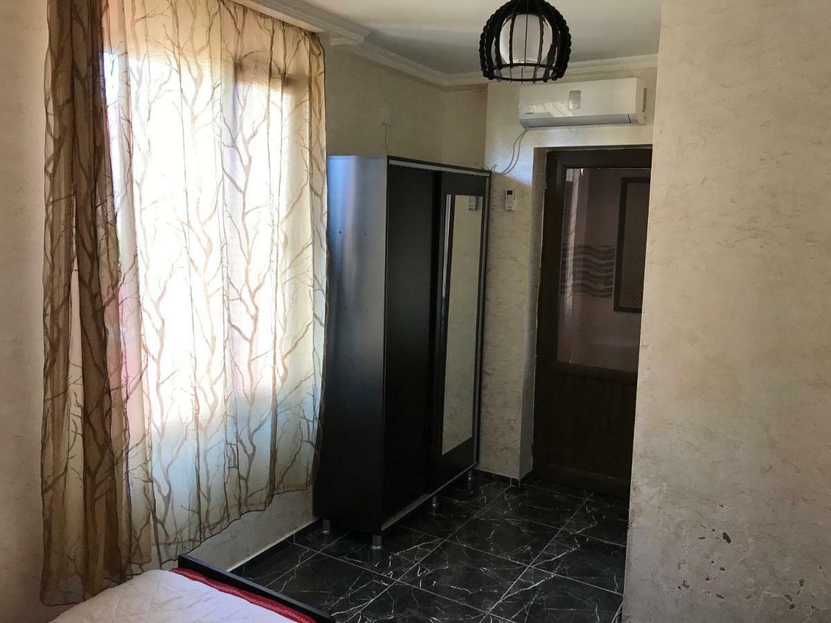 Guest House Chexovi 24 コブレチ エクステリア 写真
